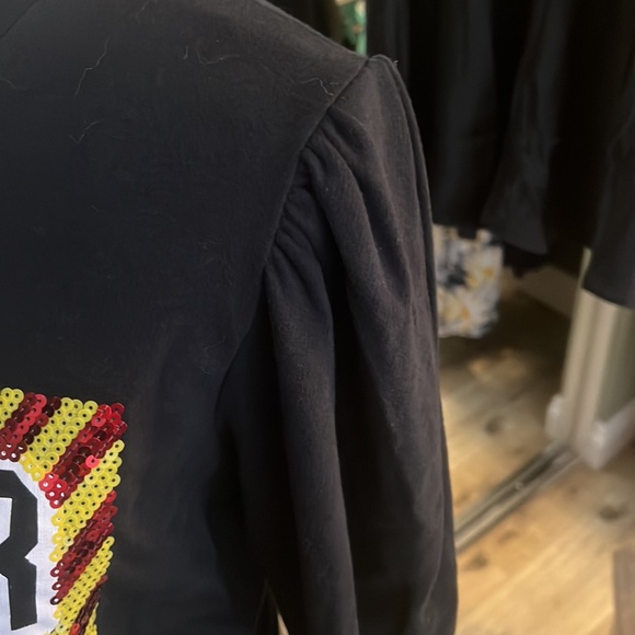 🎉Zara, crop sweatshirt, medium; says “Wonder” - Picture 3 of 8